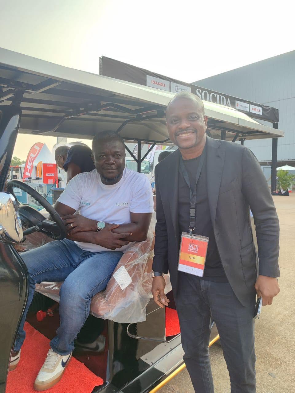Client Wilyz au Salon Auto Abidjan